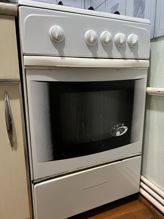 Holati yaxshi pechkasi judayam yaxshi ishlaydi narxi kelishiladi