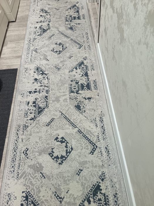 Продам ковер и дорожки