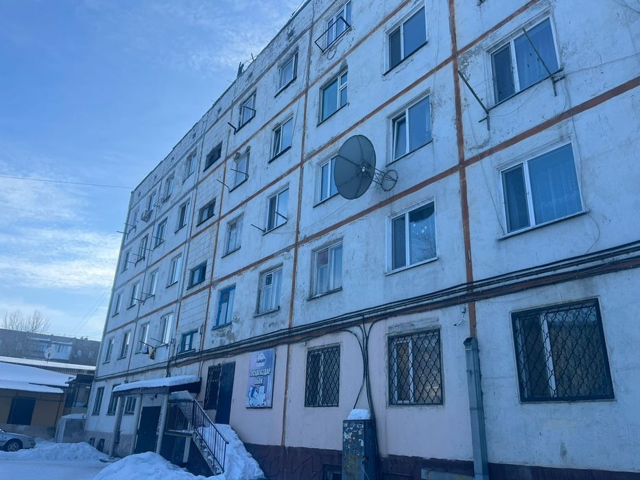 Продам квартиру в бывшем общежитии в центре города