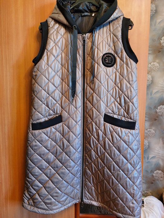 Безрукавка стеганая