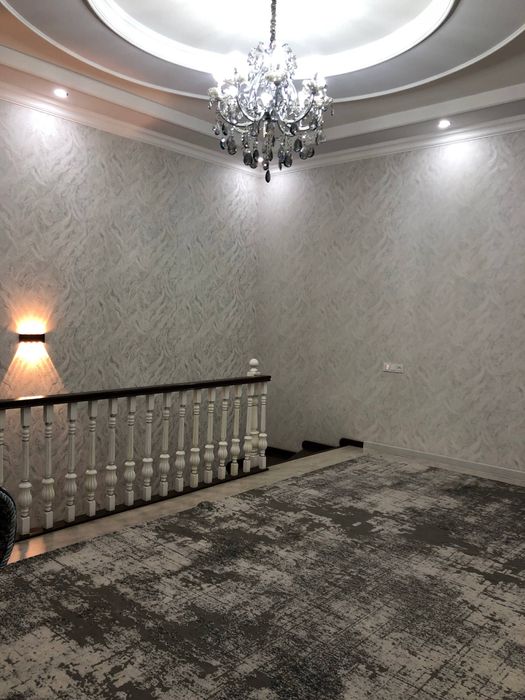 Sergeli honabod 2,5 sotk 5 xona 2 ta hol