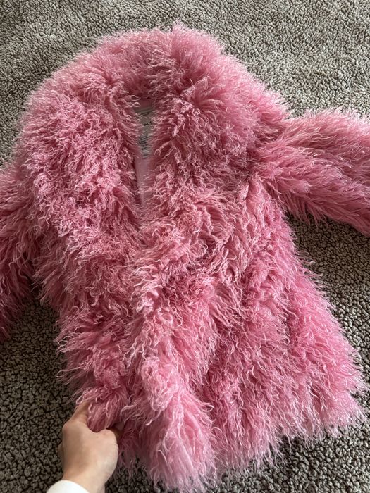 Ефектно розово палто