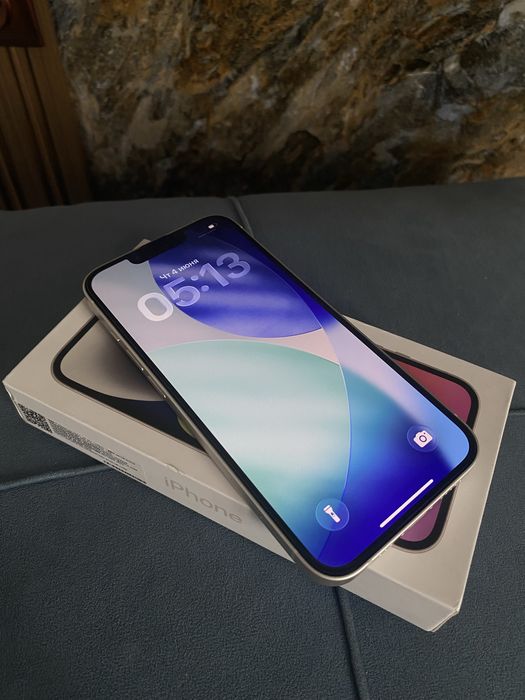 Смартфон Apple iPhone 14 256Gb