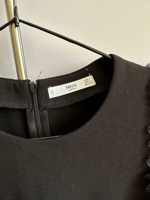 Рокля Mango, черна, носена веднъж, размер С