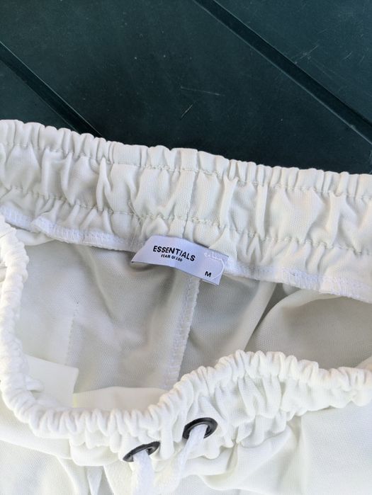 Compleu Fear Of God Essentials White (marime M)