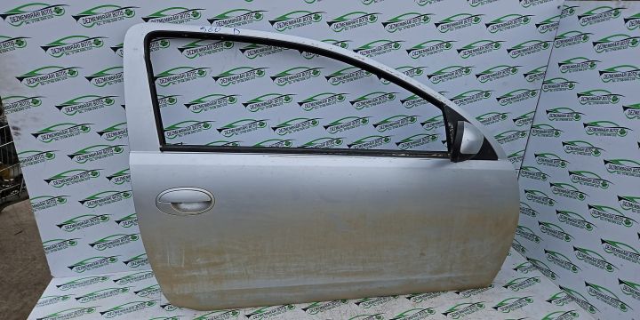 Usa / Portiera fata dreapta Opel Corsa C (facelift)