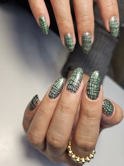 Акция маникюр 6000тг