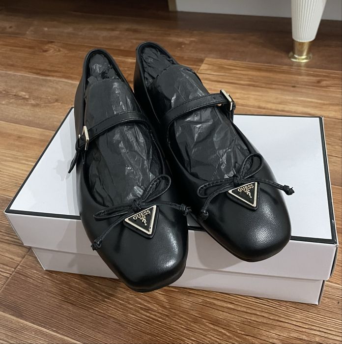 Балетки GUESS новые