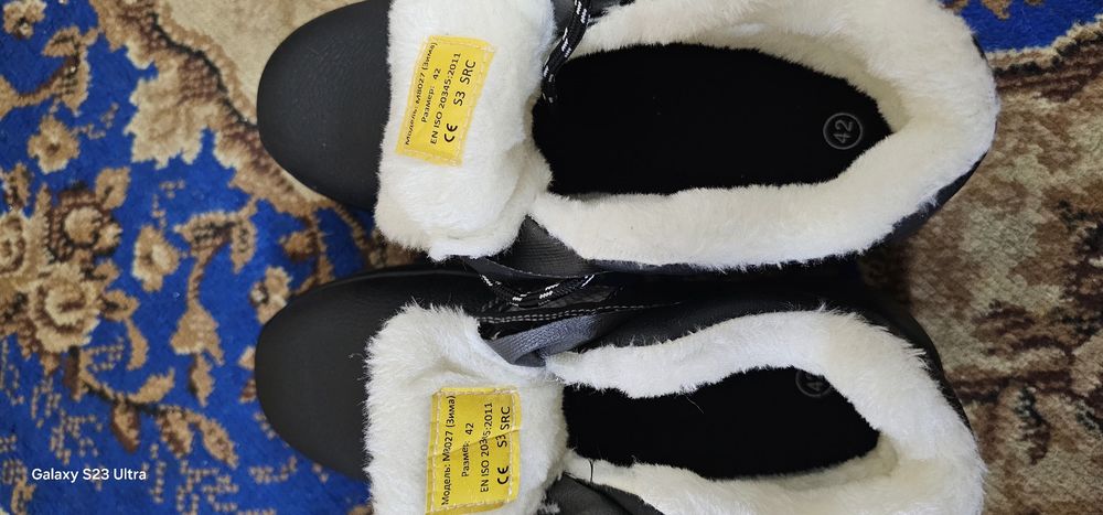 Продам ботинки новые зимние