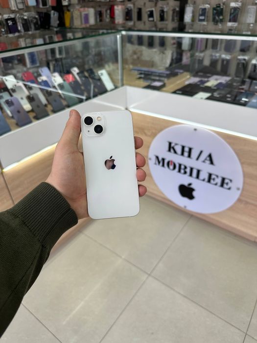 Iphone 13.            .