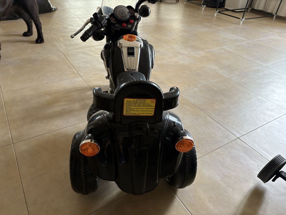 Детска електрическа триколка