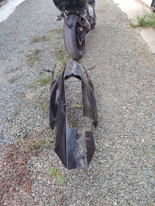 Piese Yamaha R6 2002