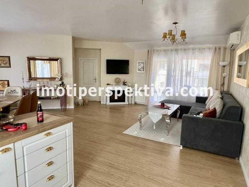 реф.16420 Огромен хол /55 кв.м./, готов за нанасяне-Бунарджика!