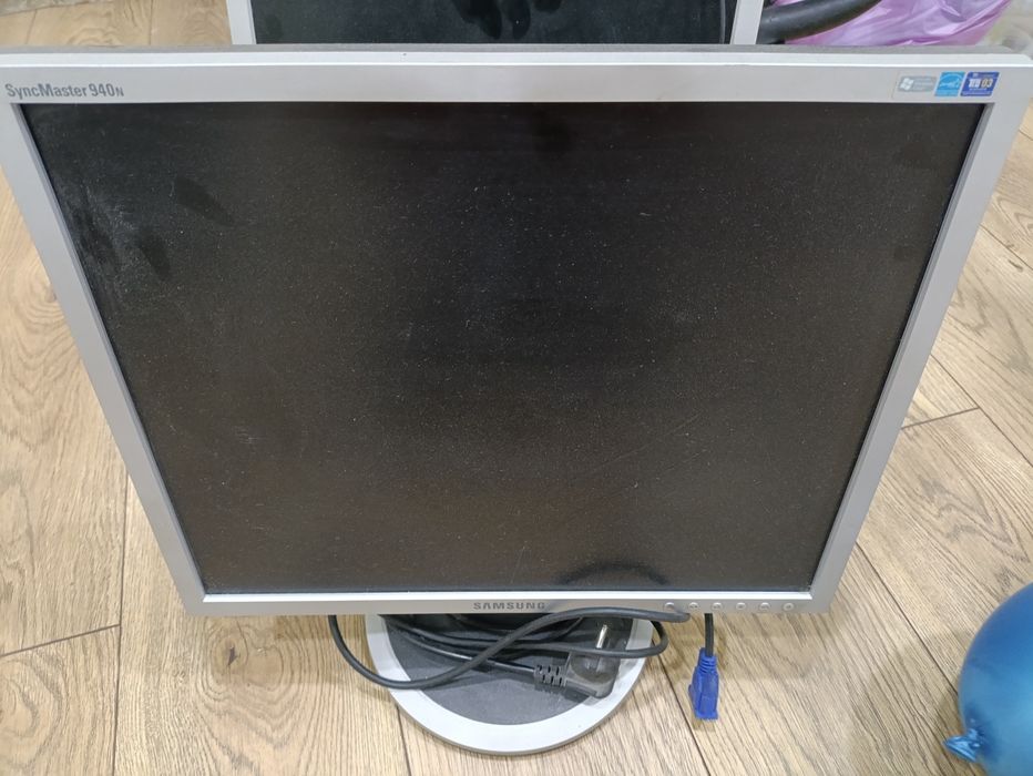 Монитор Samsung 19'