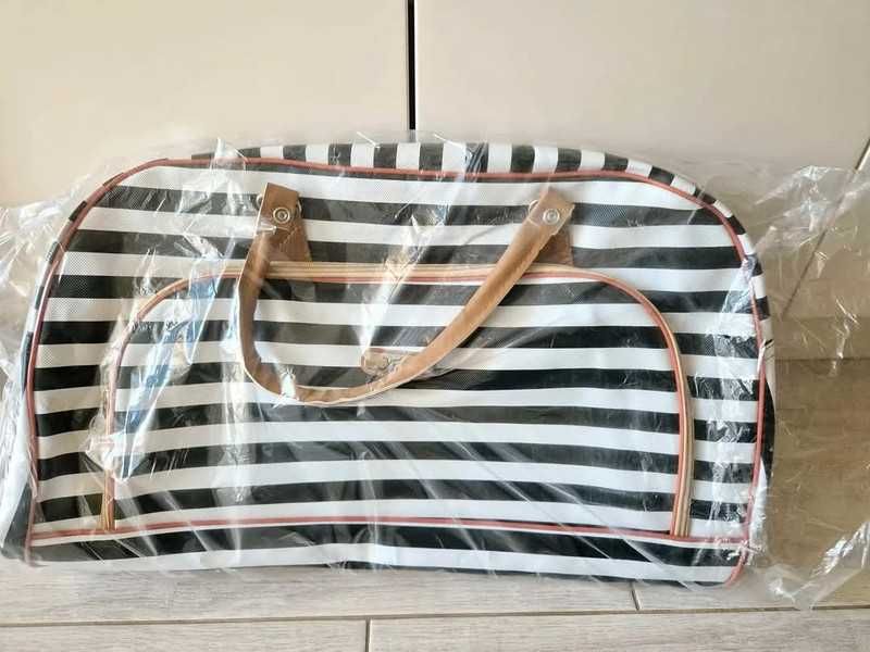 Geanta vacanta, maternitate