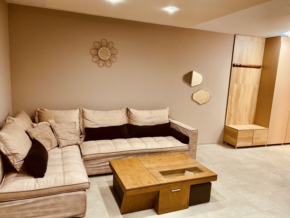 Дава се под наем Двустаен апартамент в София, Младост 1 - 75 кв.м за 800 € - Снимка #2