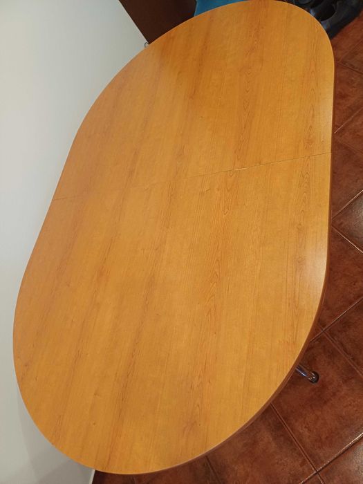 Masa ovală extensibilă Mobexpert