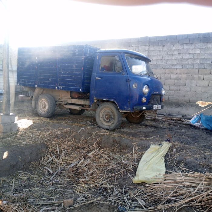 Уваз сотилади холати яхши метан бор