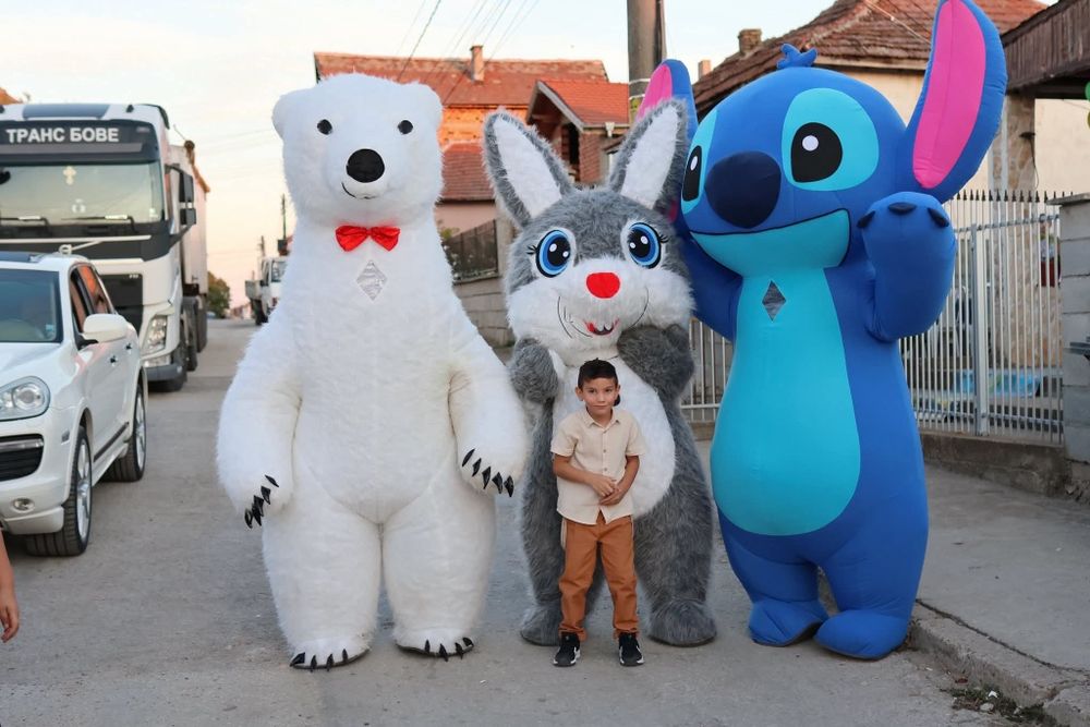 Батерия 12v  за надуваем костюм над 3ч издържа