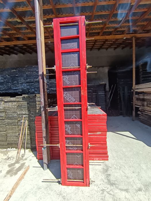 Kalona rigel opalubka stoyka lesa