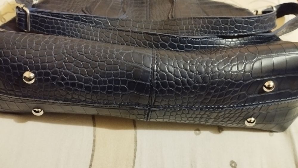 Женская сумка вместительная