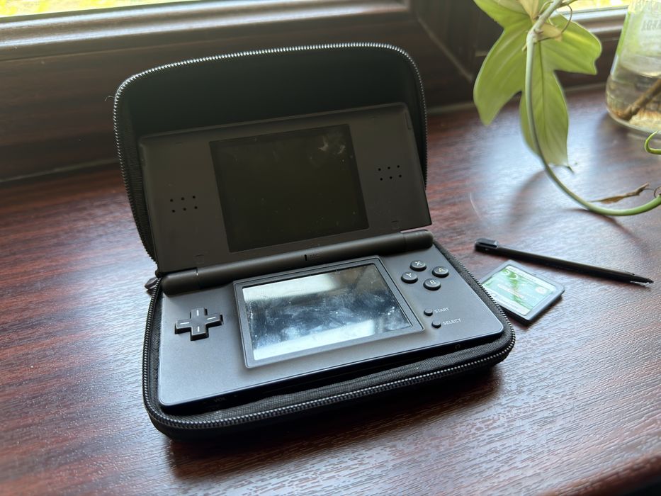 Продается Nintendo DS