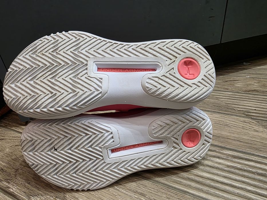 Дамски маратонки UNDER ARMOUR