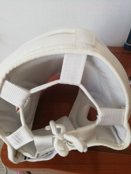 Шлем для единоборств