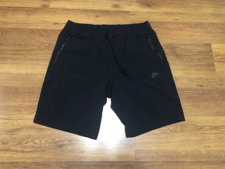Nike къси панталони XL