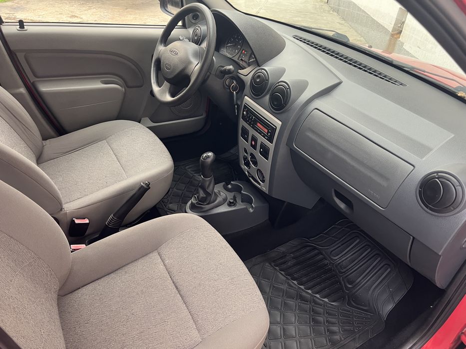 DACIA Logan 2011 — imagine 4