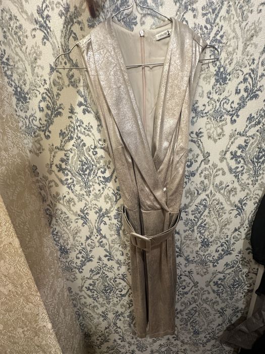 Нови, елегантни рокли