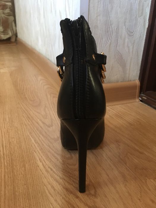 Продается полусапожки осенний