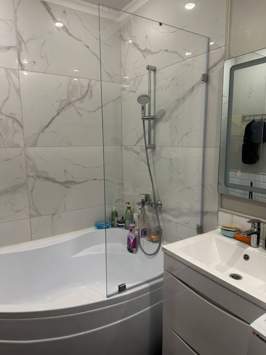 Ванная стеклянная перегородка