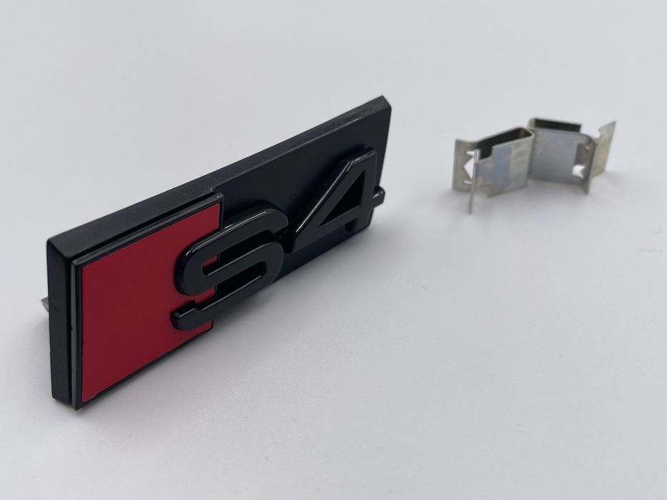 Emblema Audi S4 grila negru