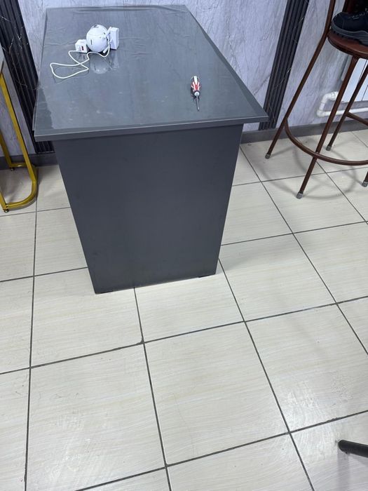 Маникюрный столик