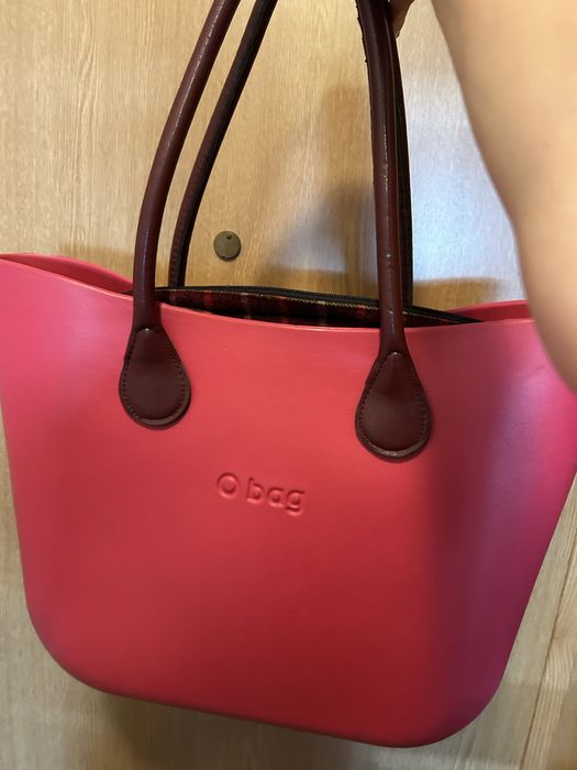 Червена чанта O-bag