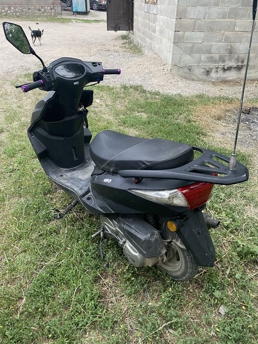 продам мопед М8.