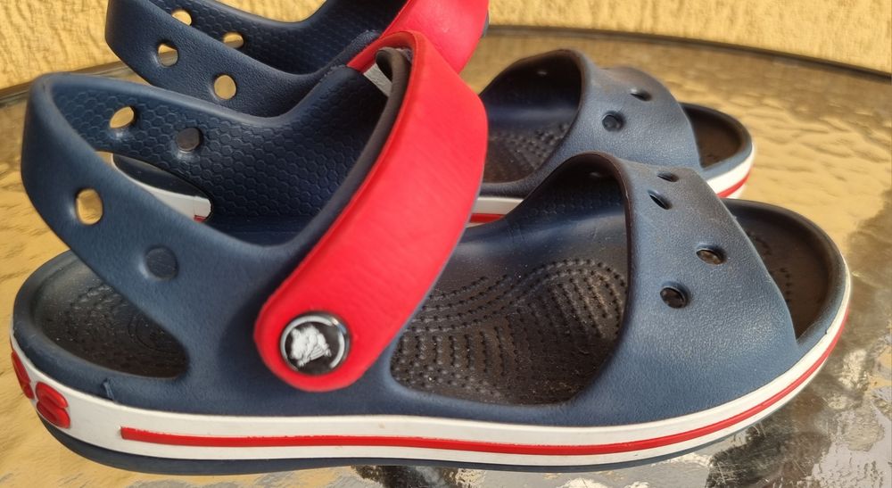 Sandale crocs marimea  C11       28/29