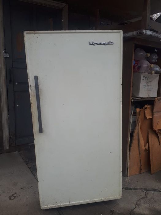 Холодильник  рабочий