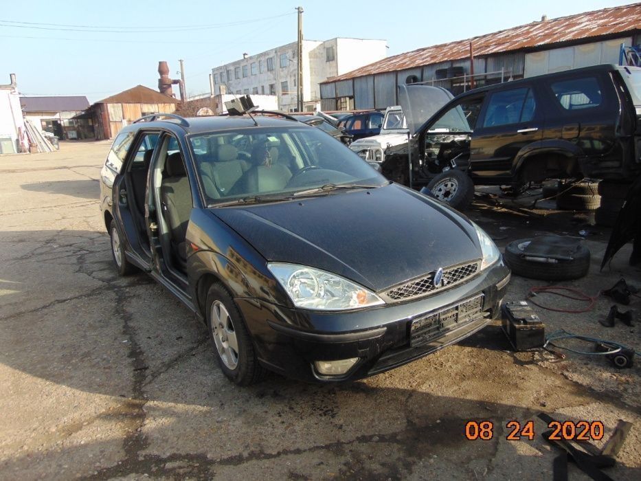 Dezmembrez Ford Focus 1.8 tddi tdci combi hatchback motor cutie far