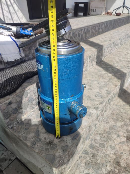 Продам 2 гидроцилиндра цилиндра абсолютно новых