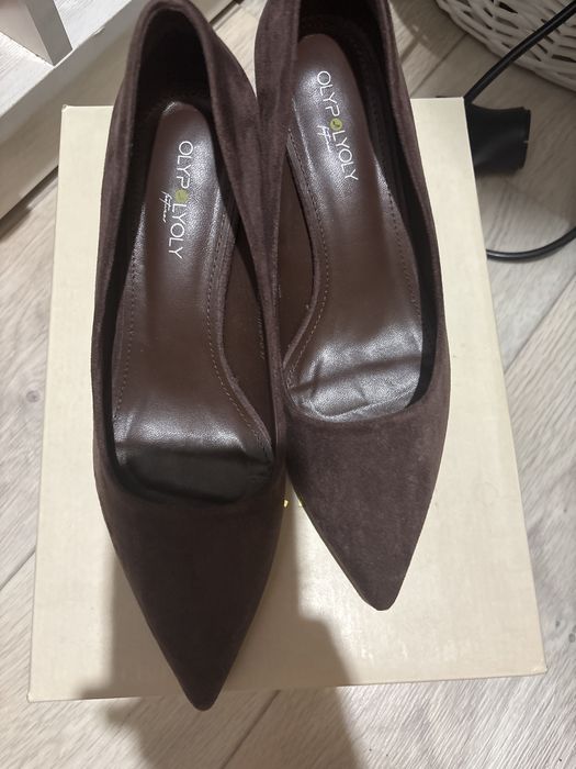 Продам ,  женские туфли