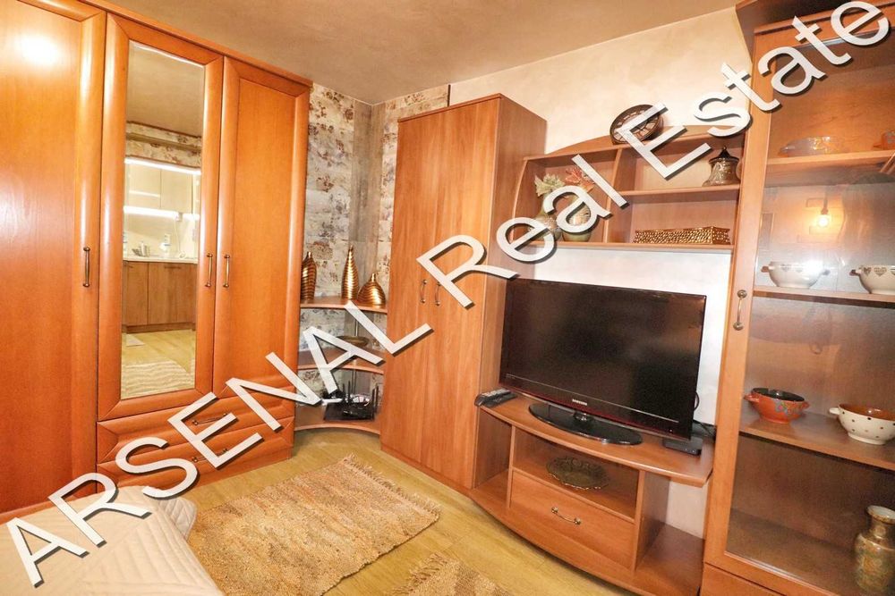Дава се под наем Ателие в София, Лозенец - 35 кв.м за 320 € - Снимка #4
