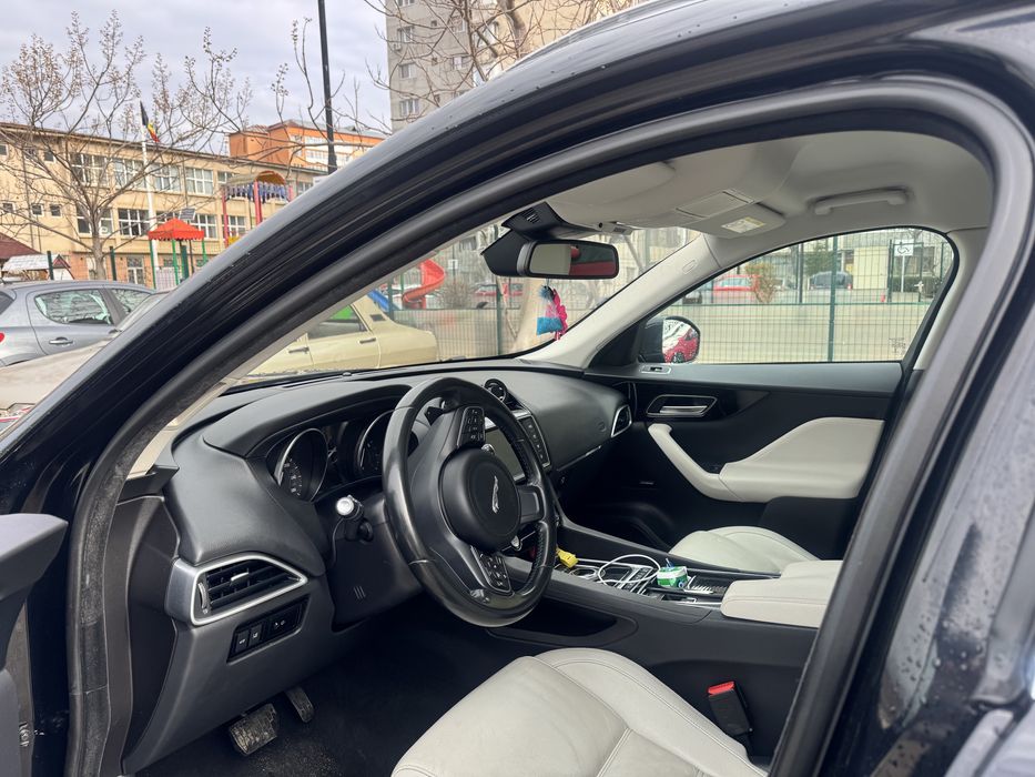 Vand Jaguar F PACE 2016, 340 HP