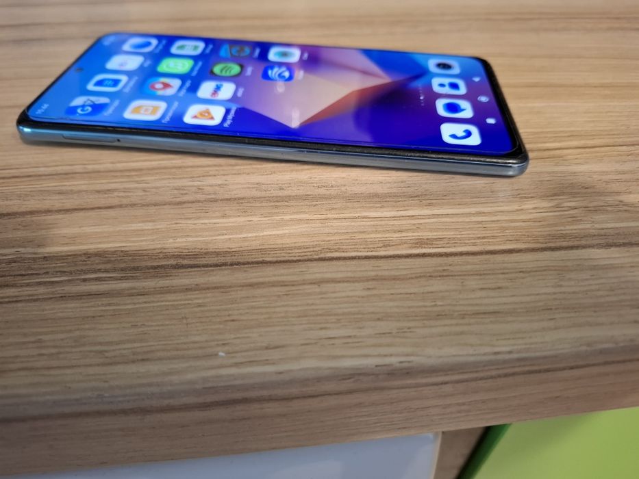 Продавам Redmi note 10pro