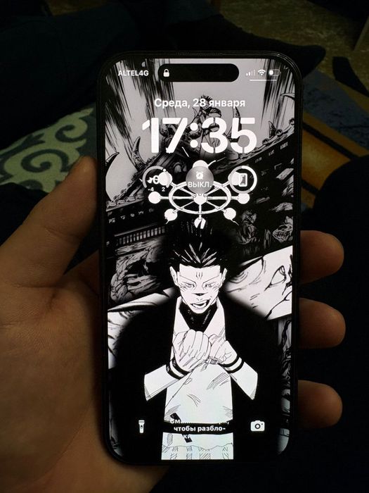 Продаю IPhone 15 Pro