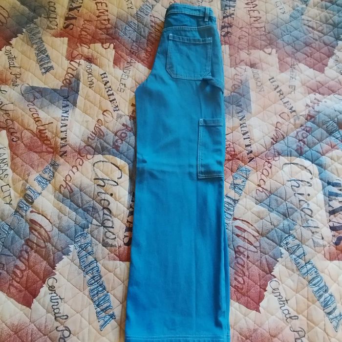 Продавам дънки вид cargo