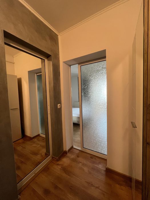 Inchiriez apartament tip studio, recent renovat, cu o camera, in zona premium Mazepa