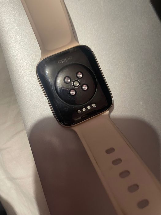 Oppo Watch часовник