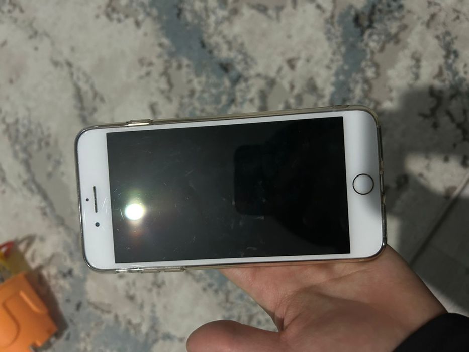 Продам iphone 7+ в рабочем состояний
